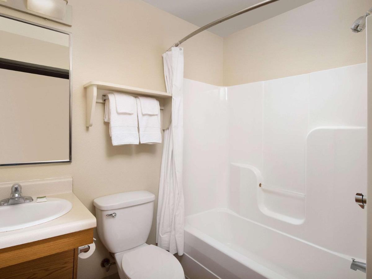 Woodspring Suites Chicago Darien Extérieur photo